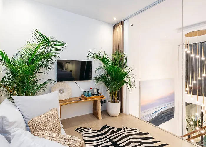 Lea - Bright Luxury 2br In Quiet Part Of تْشانغو