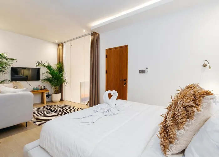 Lea - Bright Luxury 2br In Quiet Part Of